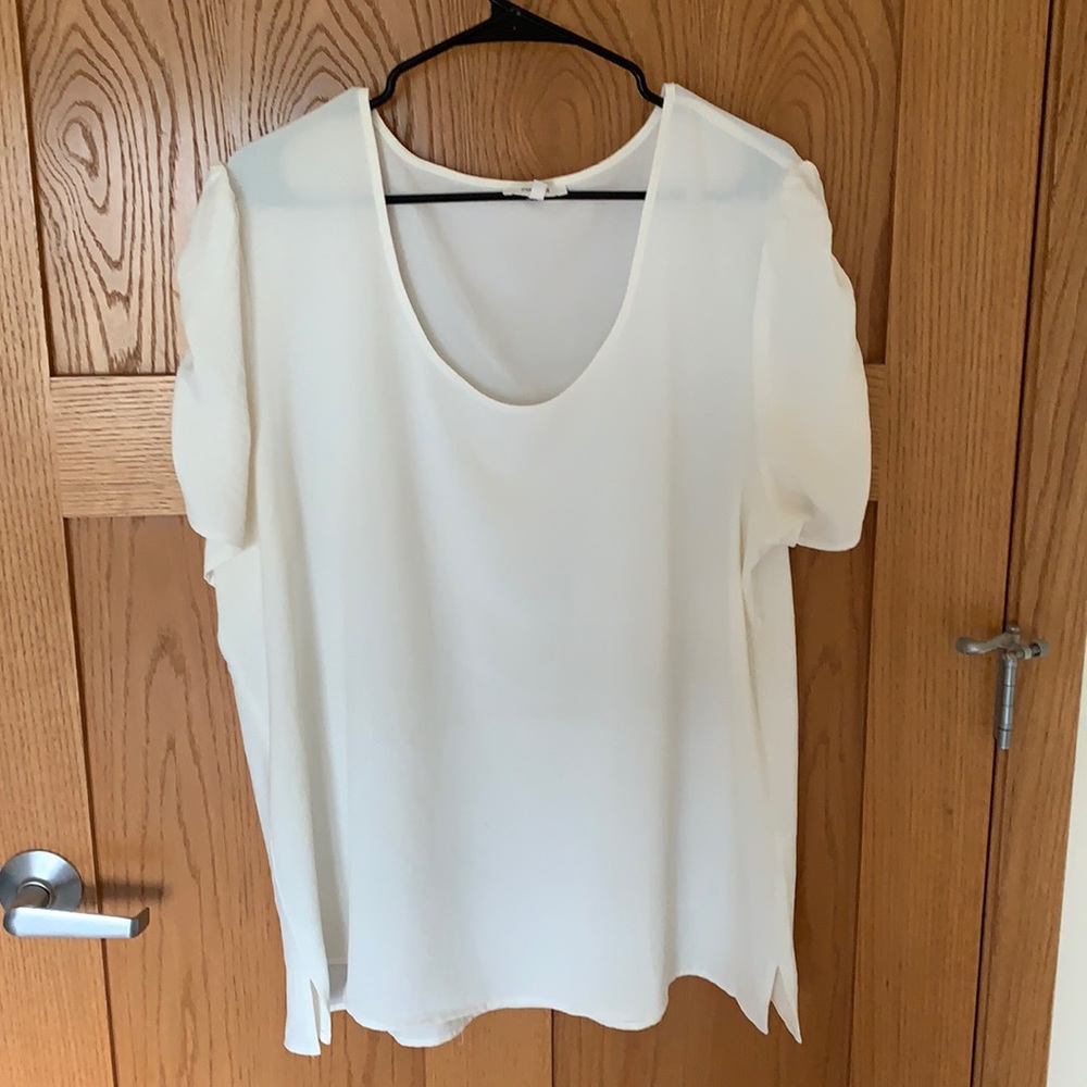 Maurices Cream Short Sleeve Blouse Size XXL